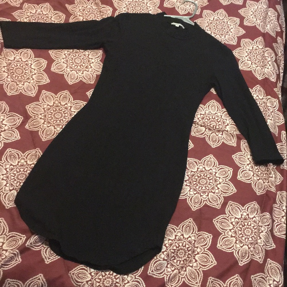 Smal black fitted dress